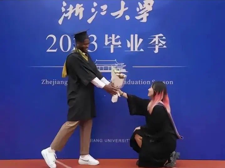 WColonialism's tweet photo. 🥰 https://t.co/jkjFQF5xdk