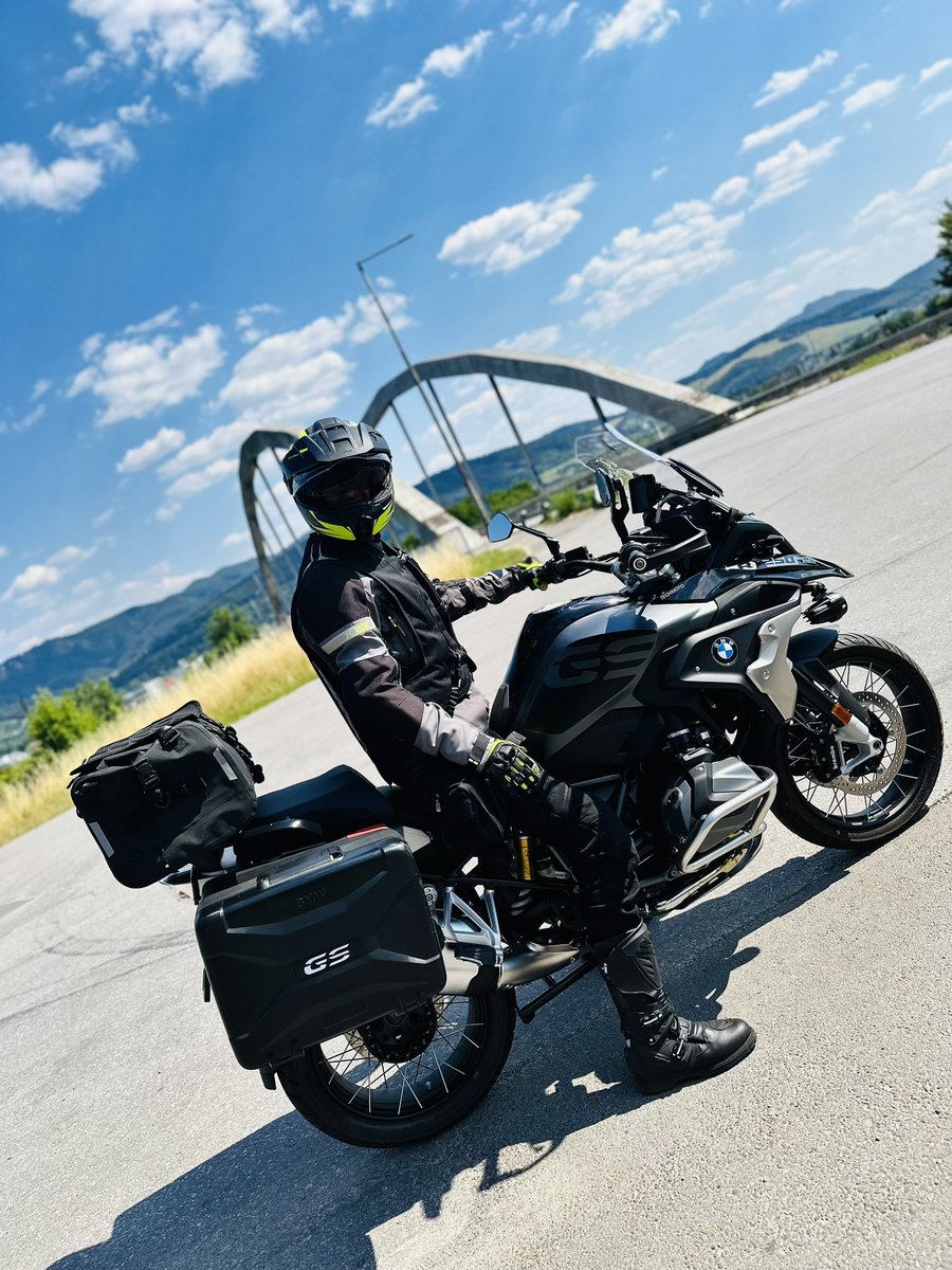 IngMartinPoor's tweet photo. Trip to Velke Rovne Slovakia 🙂

#bmw #bmwmotorrad #r1250gs https://t.co/S4uPKS2PsV