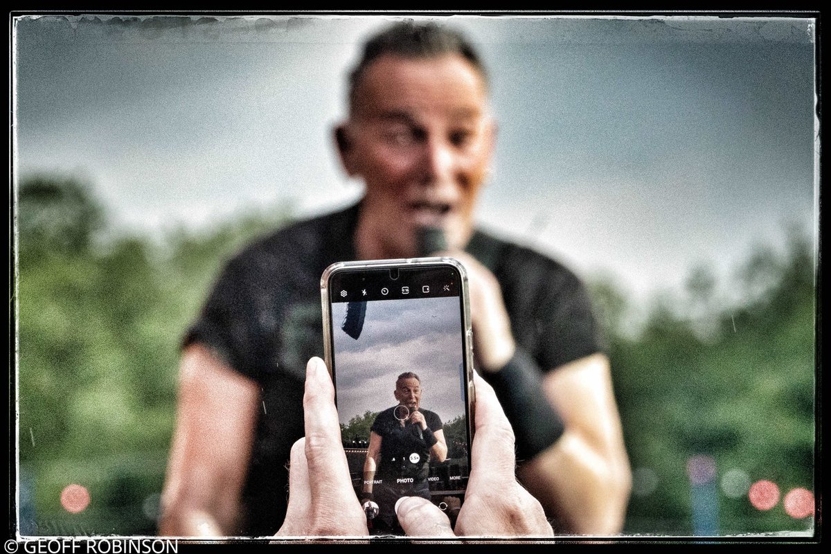 Geoff Robinson tweet media