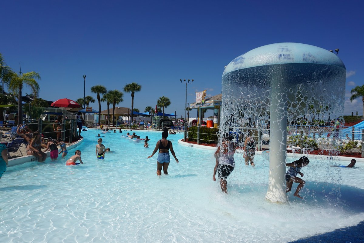 CapeCoral's tweet photo. Beat the summer heat and embark on an exciting adventure with the Cape Quest app! 🌞🔍 Complete all 30 locations to earn a 2023 @SunSplashCC Season Pass! Download now and make this summer unforgettable! #CapeQuest 

➡️ Download the app at https://t.co/1E6A7iATt1 https://t.co/A7J1sYsB14