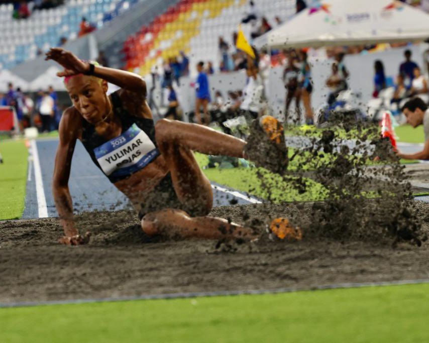 NicolasMaduro's tweet image. En nombre del pueblo venezolano, felicito a las y los atletas que nos representaron en los XXIV Juegos Centroamericanos y del Caribe San Salvador 2023. Son más de 150 medallas para nuestra Patria que reflejan la dedicación, el esfuerzo y la constancia de una Generación de Oro que…