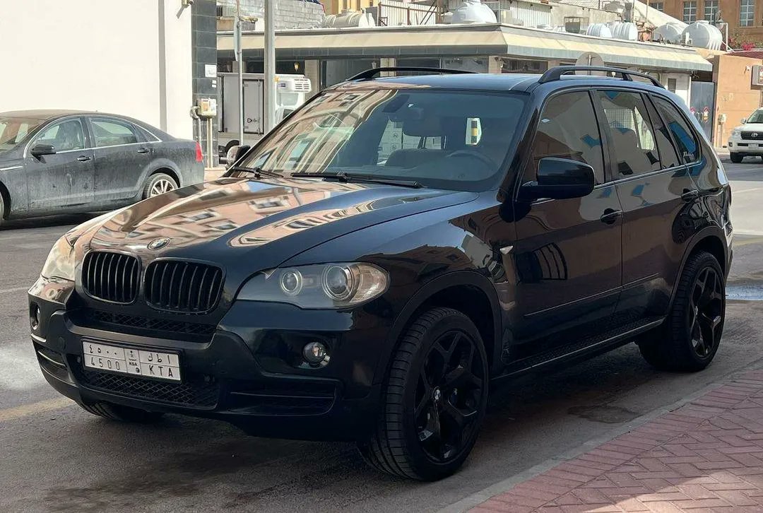 AlatolSaudi's tweet photo. BMW X5 2008 
الممشى ٢٧٢ الف ، ٦ سلندر ، دفع رباعي . السيارة نظيفة وبحالة ممتازة وليست بحاجة اي صيانة 
الموقع الخبر 
السعر ٣٥ الف قابل للتفاوض
التواصل ٠٥٠١١٠٧٧٦٠
#الشرقية 
 #بي_ام_دبليو https://t.co/UvhtKiuo7G