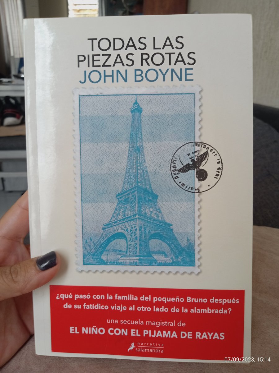 BooksMeraki's tweet image. ¿No odian estas etiquetas que le pegan a los libros? 😡