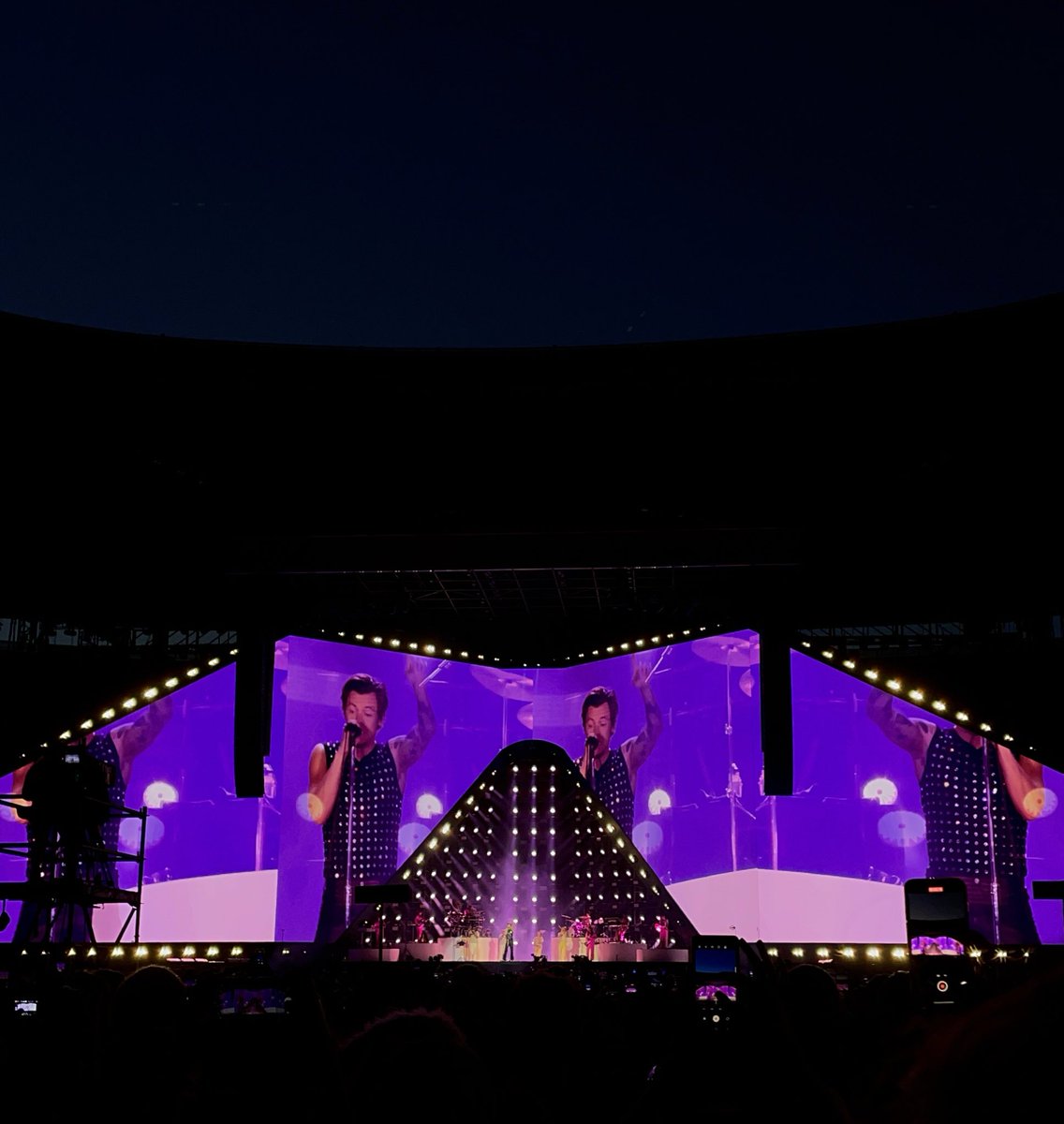 mathi ★ tweet media