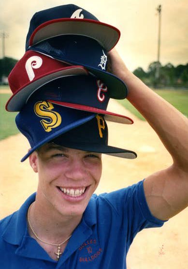 RT @LeslieMinesIII: The Atlanta Braves drafted some kid named Larry with the #1 pick in the 1990 MLB Draft. https://t.co/ThHpWriV4U