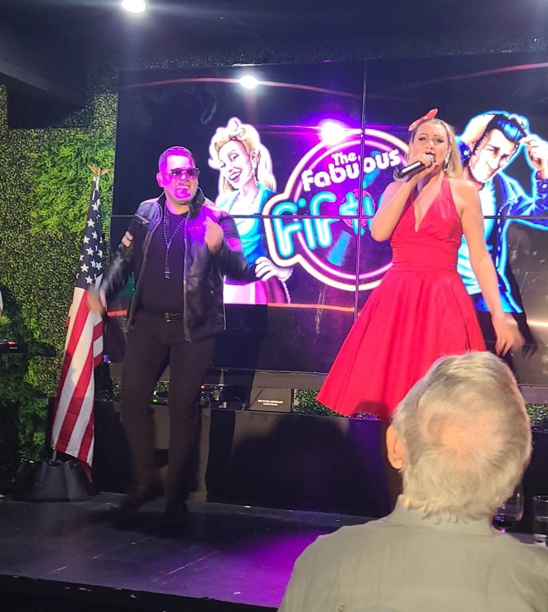 Maylucita's tweet photo. #cabaretcubano #maylu #mayluhernandez #chowcabaret #cabaretenmiami #nochescabaretenmiami https://t.co/zBV1ElHSTk