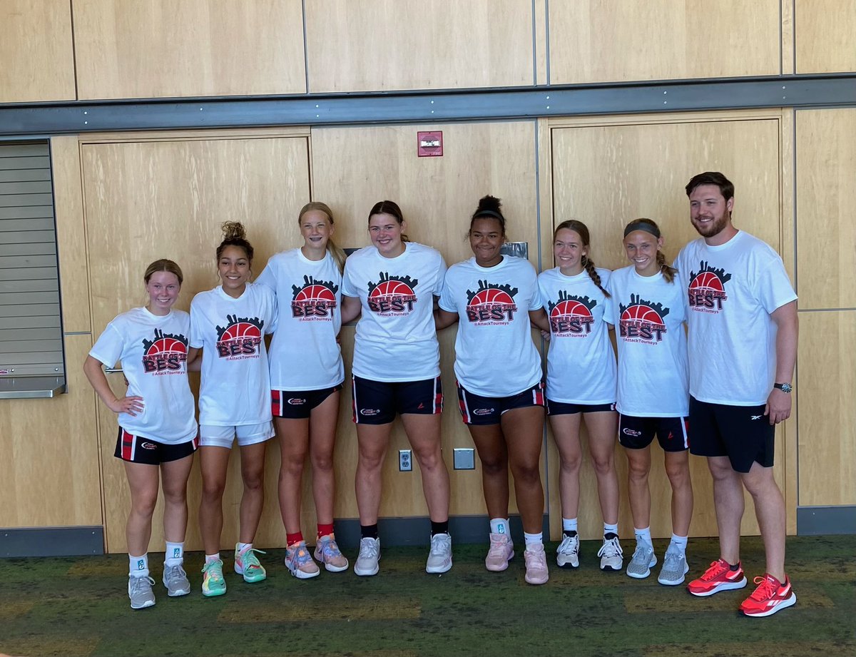 Final: Iowa Prep 16U Girls Red. These ladies finish the weekend 4-1 and win their division at Battle of the Best! Congratulations ladies!