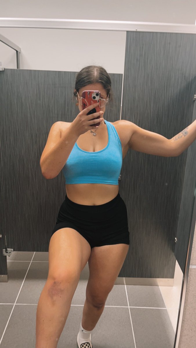 sundays are for shoulders