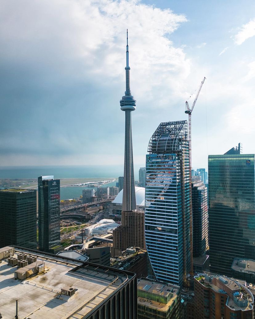 MyTOFD's tweet photo. Sometimes itβs good to be blue. ποΈ πΈ IG: @thelandofdustin #torontoclx #tdot_shots https://t.co/gxYezXqVTq