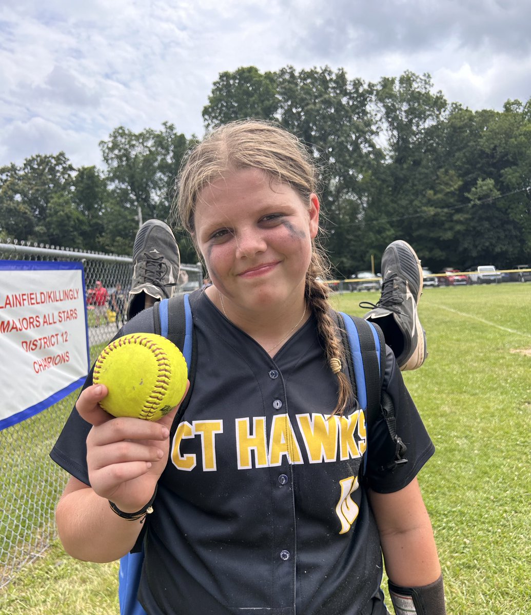 CTHawksSoftball's tweet photo. @EmmaCarley13 at it again! Solo outta the park HR to tie the game in the bottom of the 1st inning. https://t.co/FsMOyeZ1tb