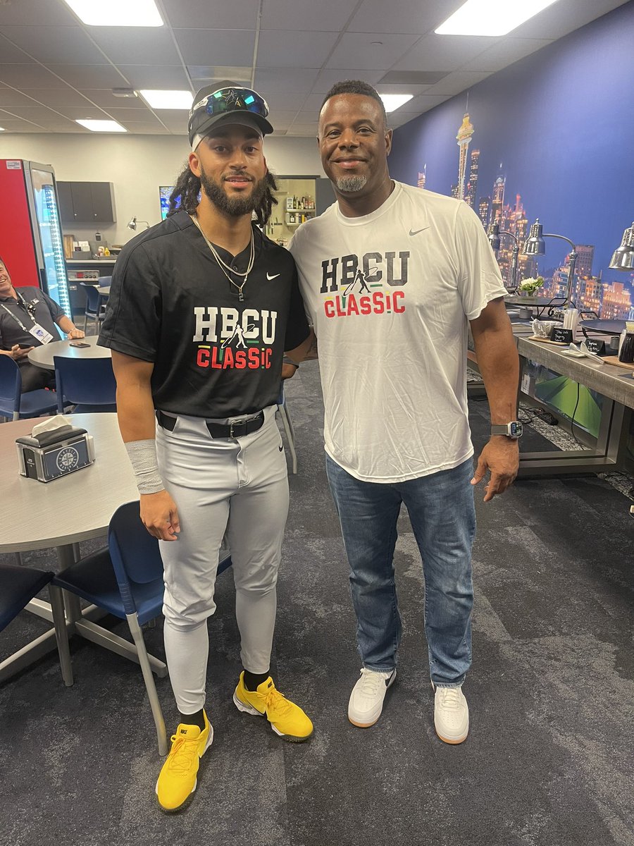 Cam Jackson tweet media