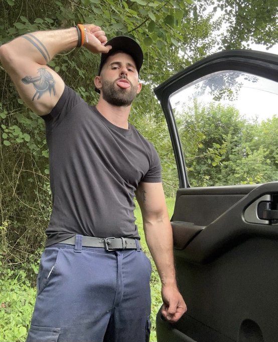1 pic. The man / The Cock ??

Suscribe for more ⬇️?

https://t.co/VVAFgIJTMx https://t.co/4OTRf5tePL