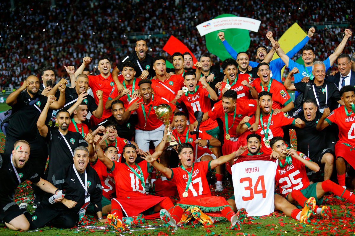 lnstantFoot's tweet photo. La saison 2022/2023 restera comme inoubliable pour le Maroc 🇲🇦 :

■ Premier pays africain de l’histoire à atteindre les demi-finales de la Coupe du monde. 🌍
■ Premier au classement FIFA en zone Afrique et 13eme mondial. 📊
■ Battre la Belgique, l’Espagne (TAB) et le Portugal en Coupe du monde. 🇧🇪🇪🇸🇵🇹
■ Battre le Brésil 2-1 en amical. 🇧🇷
■ Finaliste en CAN U17 et qualifié en Coupe du monde U17. 🥈
■ Vainqueur de la CAN U23 et qualifié aux Jeux Olympiques de Paris 2024. 🏆