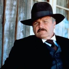 Disney_Wiki's tweet photo. Happy Birthday, to the late Brian Dennehy
For Disney, he portrayed Rosie Little in the 1983 film #NeverCryWolf and Harrison in the 1988 film #ReturnToSnowyRiver.
In addition, he voiced Django in the 2007 Pixar film #Ratatouille. https://t.co/q7zcskaGY6