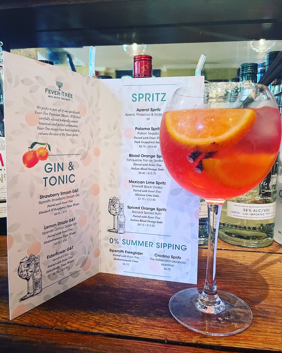 PrinceAlbertTW2's tweet photo. Summer Sipping is here! ��️Try our range of summer G&amp;Ts and Spritzes - we recommend our Spiced Orange Spritz 🍊with @bacardi Spiced Rum and @fevertreemixers Blood Orange Soda #rum #summer #drinks #pubs #twickenham https://t.co/ACW0MzToMG