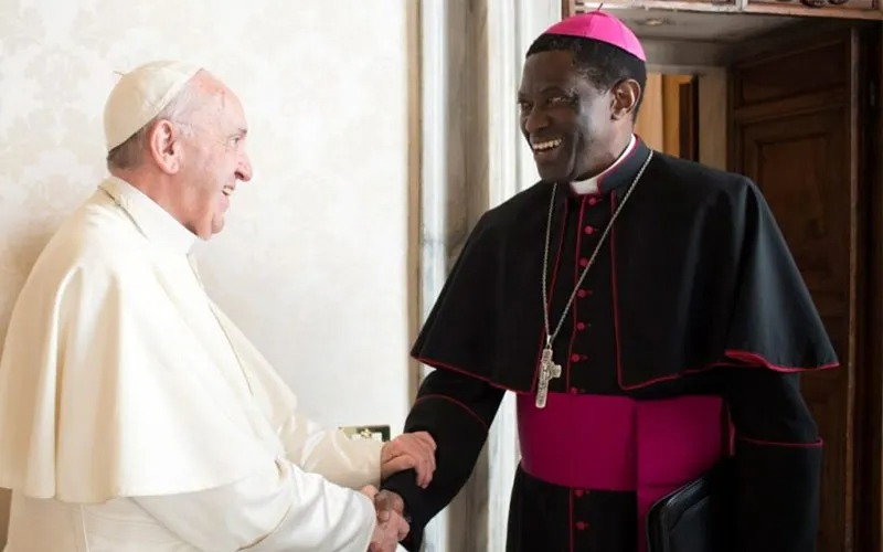 IGIHE's tweet photo. Papa Francis yatangaje Abakaridinali 21 bashya barimo Musenyeri Protase Rugambwa, Umwepiskopi w'umusimbura wa Arkidiyosezi ya Tabora muri Tanzania. https://t.co/T7P36gmj2w