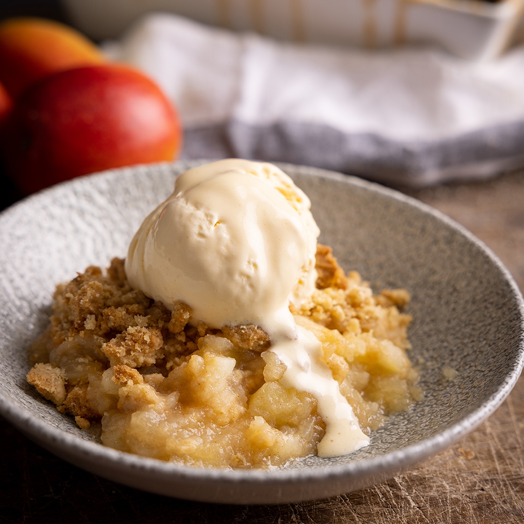 Kitchen Sanctuary on Twitter "This apple crumble is a true family