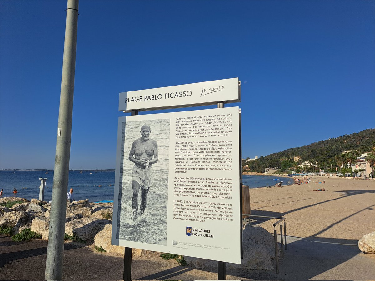 RobertoCroci6's tweet photo. Benvenuti in un grande Paese costiero del mediterraneo in cui in generale l'accesso alle spiagge è libero e gratuito. Insomma: benvenuti in Francia. https://t.co/9Lh8H7w1K4