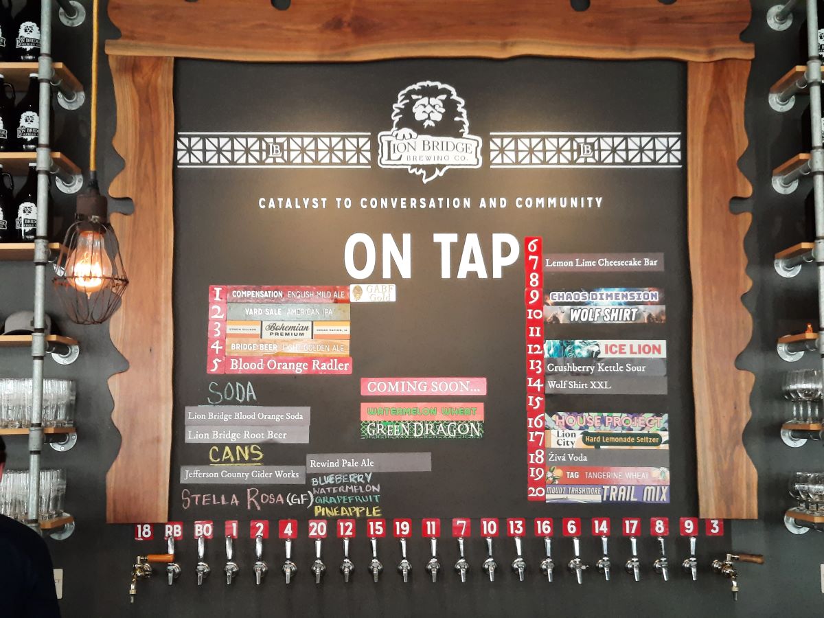 We had an opportunity to pop into the taproom at <a href="/LionBridgeBrew/">Lion Bridge Brewing</a> in Cedar Rapids, IA last week. Here are our impressions: pourmeapint.com/2023/07/09/lio…