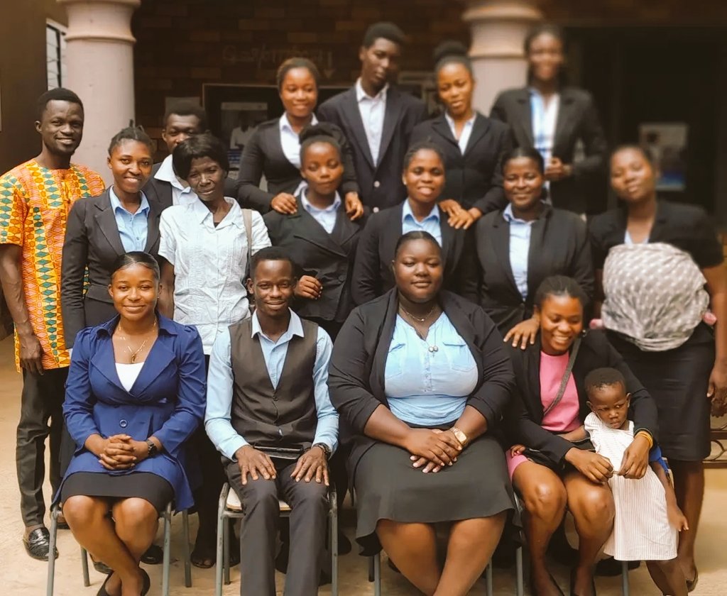 abakfoundation1's tweet photo. @abakfoundation1 conducted training for our volunteers who are committed to ur vision of 'A peaceful world with equal opportunities for all!... These are young people making change happen in their own communities and their work is celebrated.... aykooo! https://t.co/Oxs1PB6r6i
