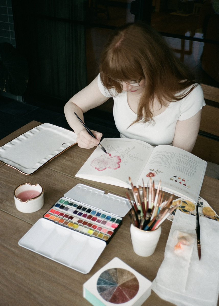 In Paradise 🌸 with my “Flowers, Feathers, &amp; Animal Friends” ⁣⁣⁣⁣
⁣⁣⁣⁣
Thank you <a href="/themintgardener/">themintgardener</a> for yet another magical #WatercolorWorkbook – you make it so easy to put paint to paper and I can’t wait to fill every single page 💕⁣⁣⁣⁣
⁣⁣⁣⁣
📸: Andie Jane