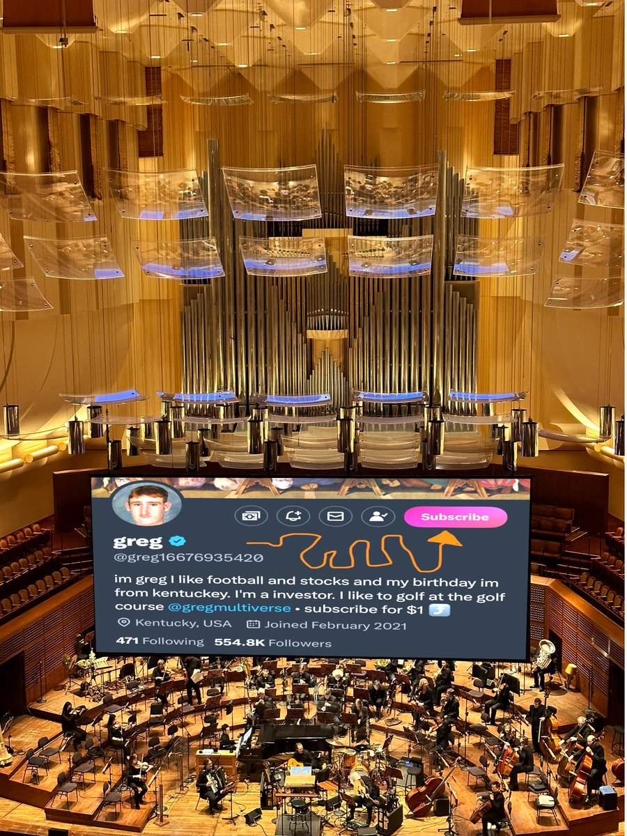 greg16676935420's tweet photo. I’m at a concert and just offered the tech kid $10 to put this on the screen for 10 seconds and he actually did it https://t.co/4MzUocctrp