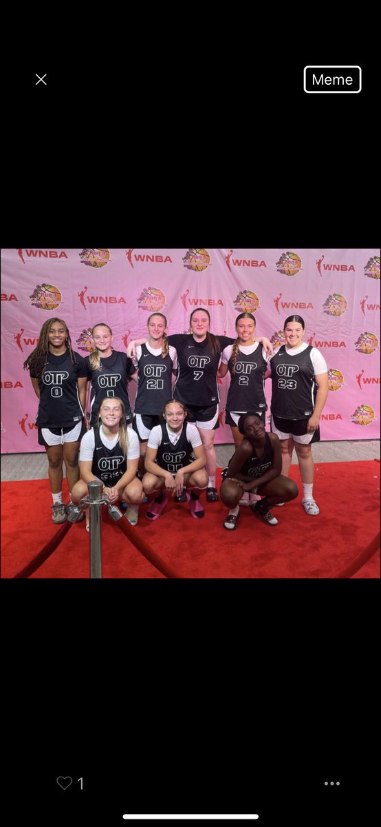 MeganMosby07's tweet photo. Had a great time playing in the Run For The Roses Classic over the past few days! @otp_hoops #Run4Roses https://t.co/eDOFU0Pg0O