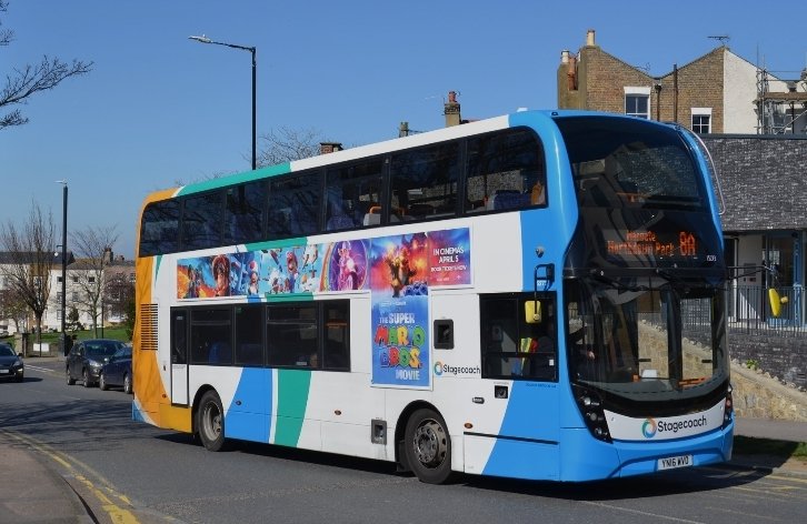 so05rbx's tweet photo. @StagecoachSE think someone made a mistake 2 buses with same number plate 15273 &amp; 15271 https://t.co/skU4OL6pYf