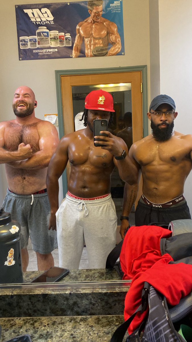 JukeFromDaLou's tweet image. Had a bangin gym day wit the boys! #JukeDaGymRat #GetUpAndGetToIt #LightLegs #LightArms #Sauna