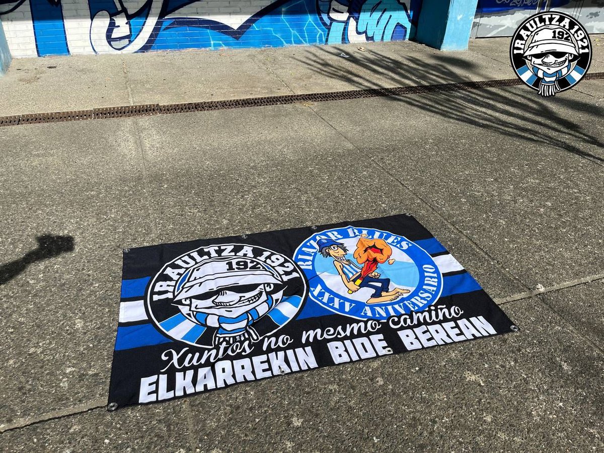 Iraultza1921's tweet photo. Eskerrik asko @RB1987Oficial moitas grazas! ELKARREKIN BIDE BEREAN, XUNTOS NO MESMO CAMIÑO! https://t.co/5EoCn2Hw9m