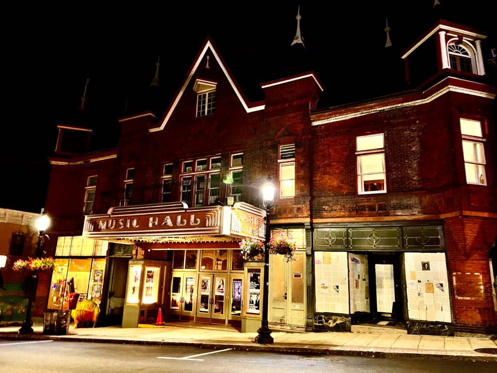 We had a spectacularly spooky night (and crazy active post-show investigation) at the @TheMusicHall in Tarrytown!