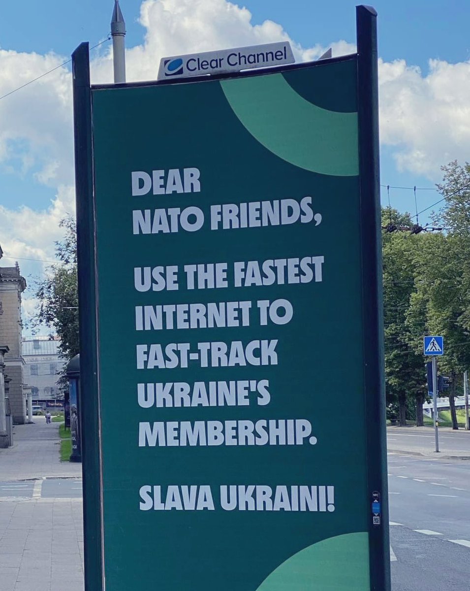 BelikovaOnAir's tweet photo. Vilnius welcoming the allies! #NATOSummit 

🇱🇹❤️🇺🇦 https://t.co/DLfyLgVbwY