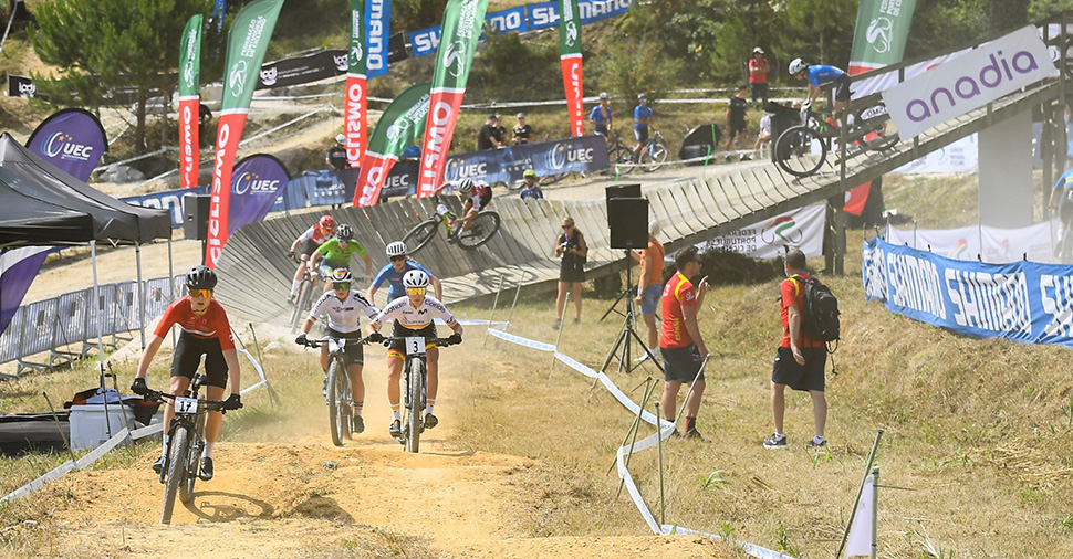 Evropsko prvenstvo za mlajše člane in članice ter mladince in mladinke je bilo minuli konec tedna na Portugalskem. Takole se je izteklo ...
#EuroMTB23

mtb.si/novice/ep-anad…