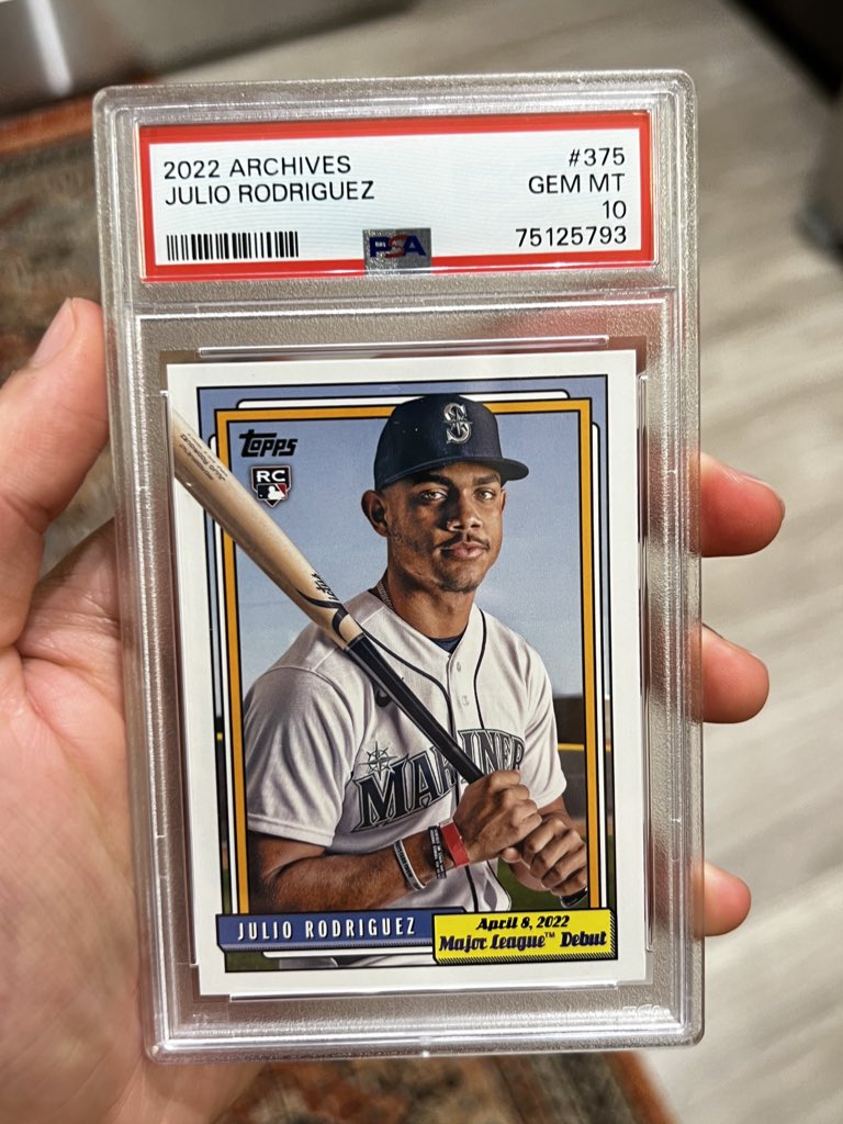 gurucollects's tweet image. I’m giving away this Julio Rodriguez PSA 10 rookie card for FREE!

TO ENTER:
Just like this tweet and follow me! ❤️