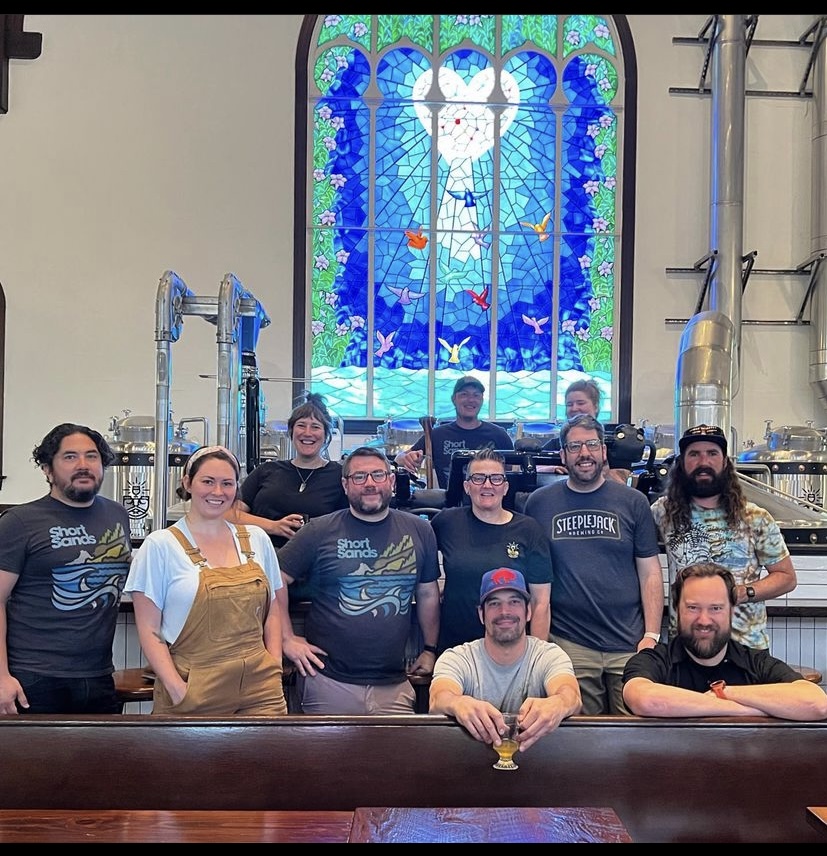 NewSchoolBeer's tweet photo. This week @FortGeorgeBeer and #SteepleJackBeer have launch parties for a new collaboration beer at @TheBeermongers and Proper Pint Oakroom in SW Portland https://t.co/j2sQ68nlCz
#pdxbeer #pdxbeergeeks #portlandbeer #paleale #extrapaleale https://t.co/IMdTQP1Hqc
