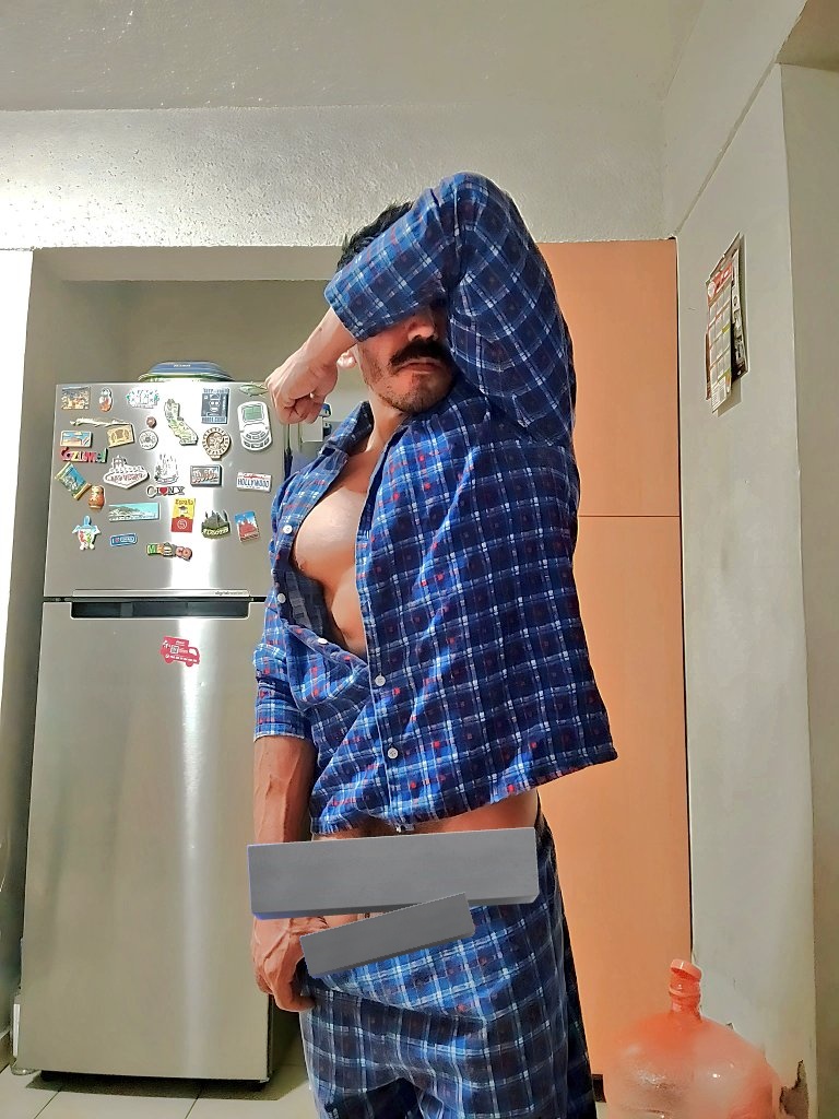 iXorge's tweet image. RT If you wanna see the uncensored version. 🐸🌈