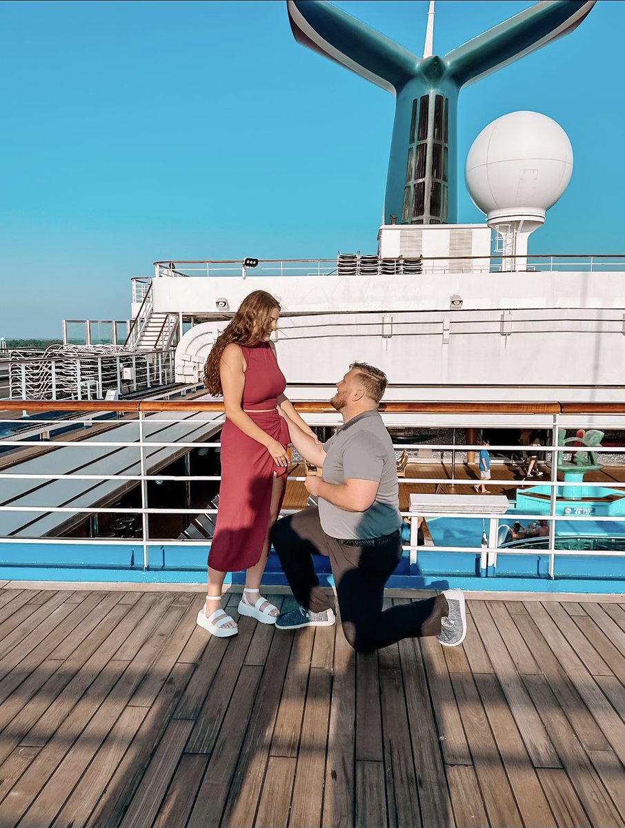 CoachHiggins_50's tweet photo. Continued to be blessed by god each and everyday, can’t wait for this lifetime with you ❤️ @CallieRaeNaser https://t.co/zwh29Hb6mT