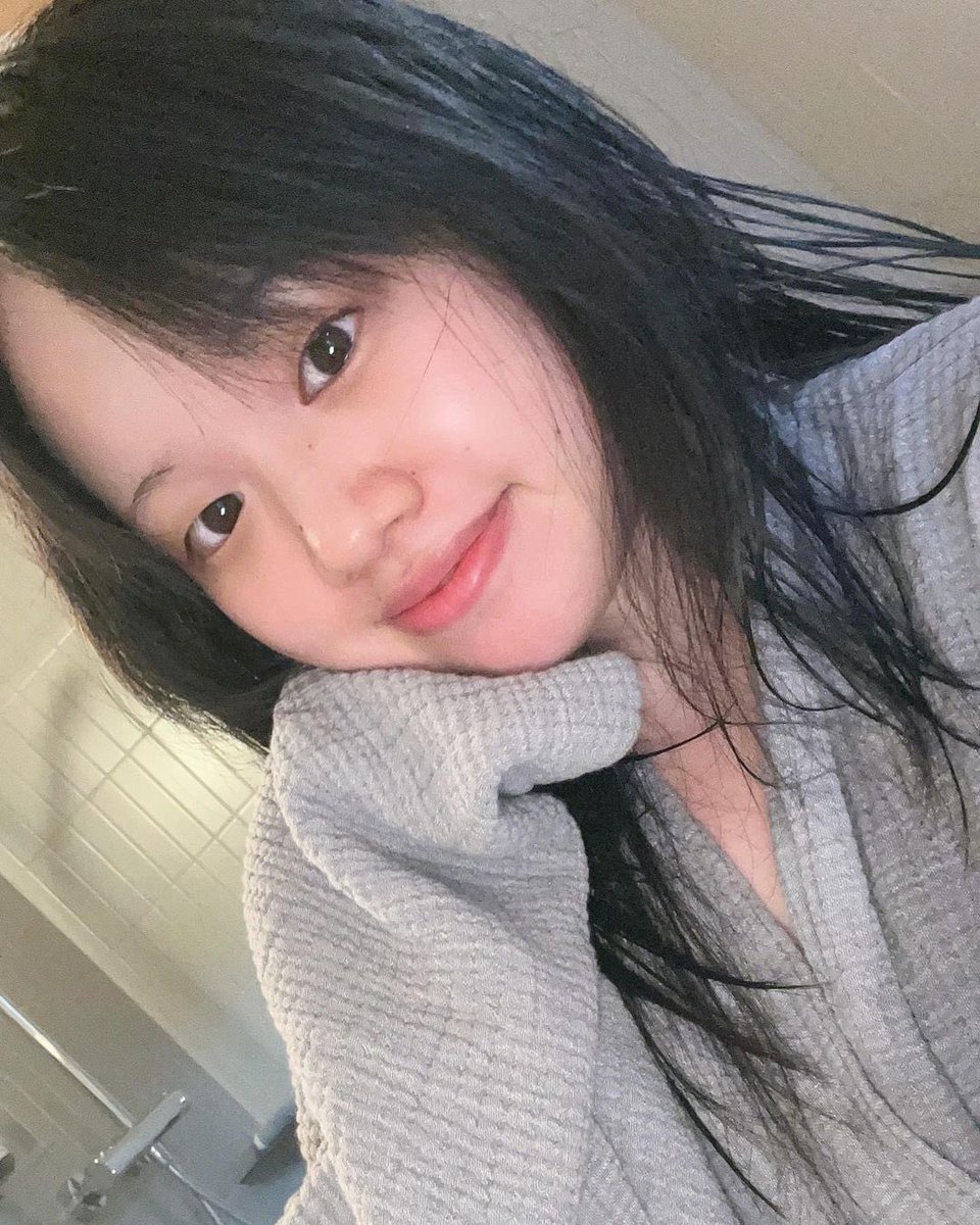LittleSaika's tweet photo. happy birthday, say it back!! 😗😊

make my day by checking out https://t.co/dpoSfkRWcU ♡ https://t.co/OYfFdmgTBP