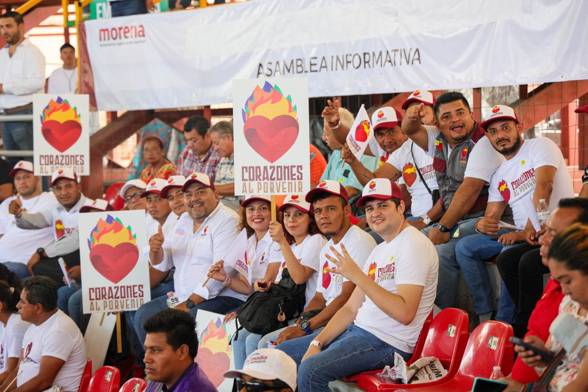CorazonesTuxtla's tweet photo. Claudia Sheinbaum en Tapachula y Tonalá, se llevó los 𝘊𝘰𝘳𝘢𝘻𝘰𝘯𝘦𝘴 𝘢𝘭 𝘗𝘰𝘳𝘷𝘦𝘯𝘪𝘳.

#YaEmpezamos
#SigueACorazones
#CoarzonesalPorvenirTuxtla
@zoerobledo https://t.co/tt50Eb98tS