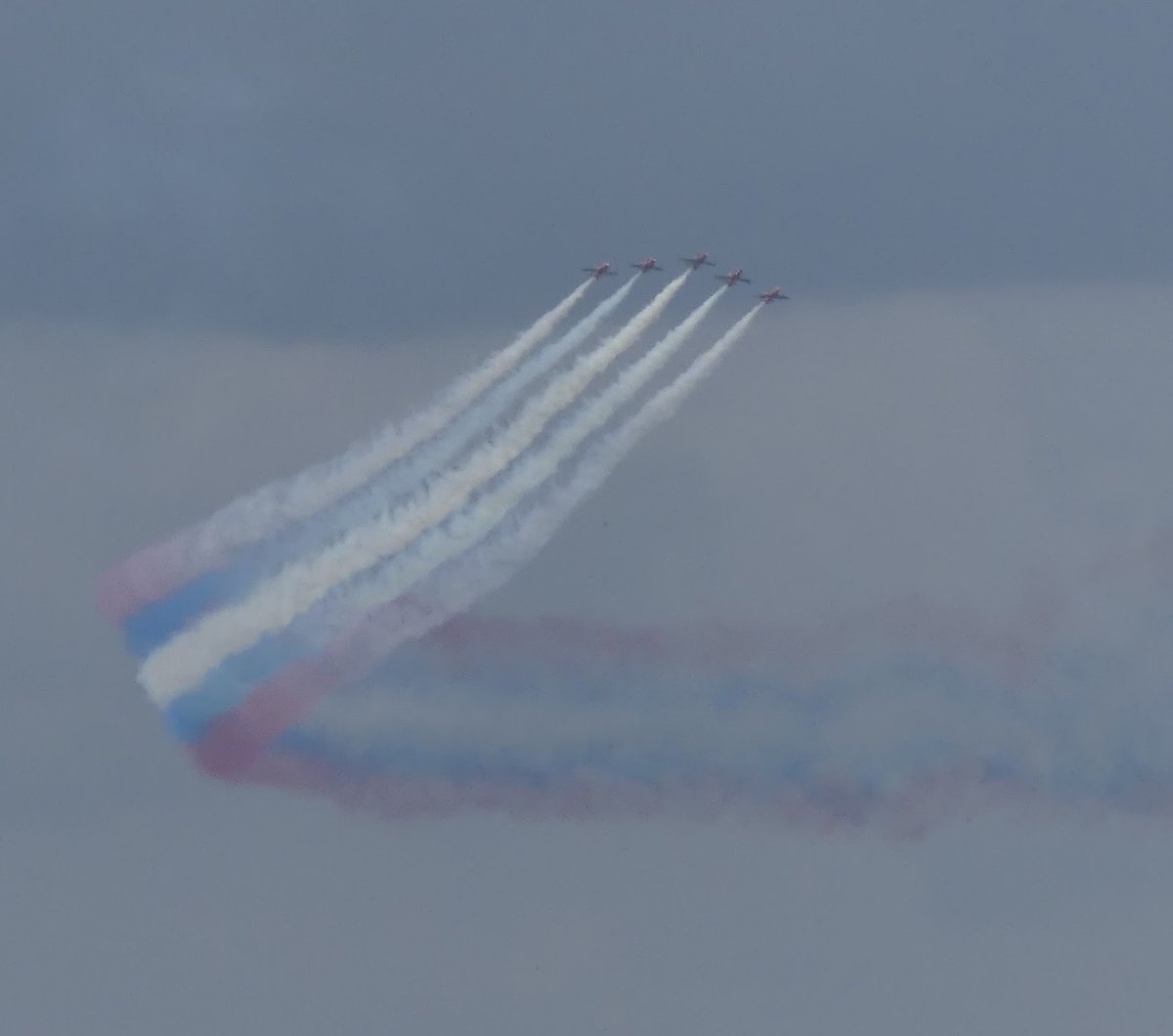 Red arrows #Buckinghamshire lovely to see the Red arrows at #BritishGrandPrix from the North Bucks way #MK
