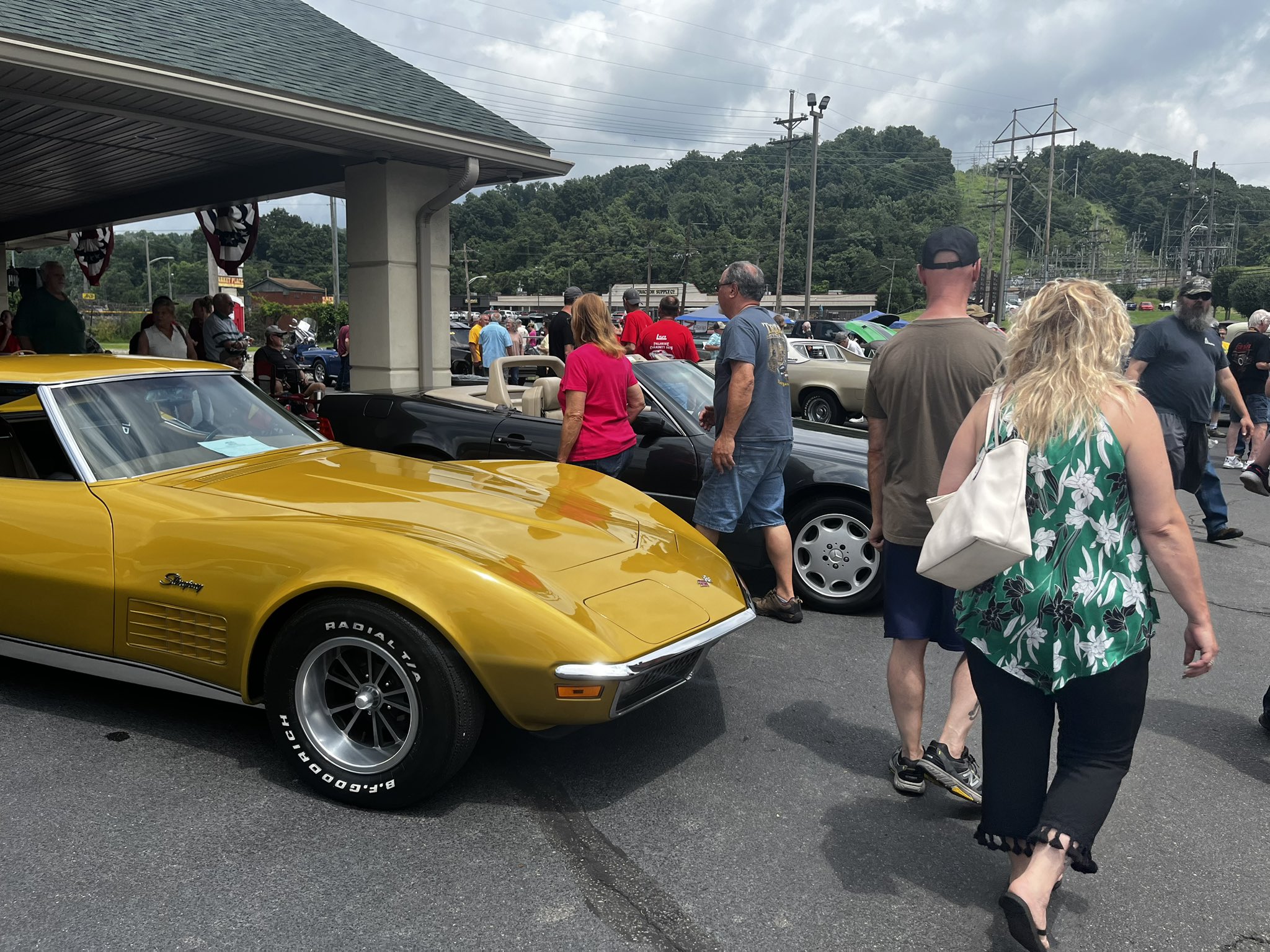 Annalise Murphy on Twitter "FOLLANSBEE Lyle’s 6th Annual Car & Bike