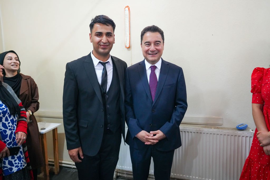 Genel Başkanımız <a href="/alibabacan/">Ali Babacan</a>, İl Yönetim Kurulu Üyelerimiz ve İlçe Başkanlarımızla birlikte,  Çeltik İlçe Başkanımız Osman Tosun’un oğlu Kerim’in düğününe iştirak ettik. Gençlerimize mutluluklar dilerim. Kendilerine ve ailelerine hayırlı olsun.