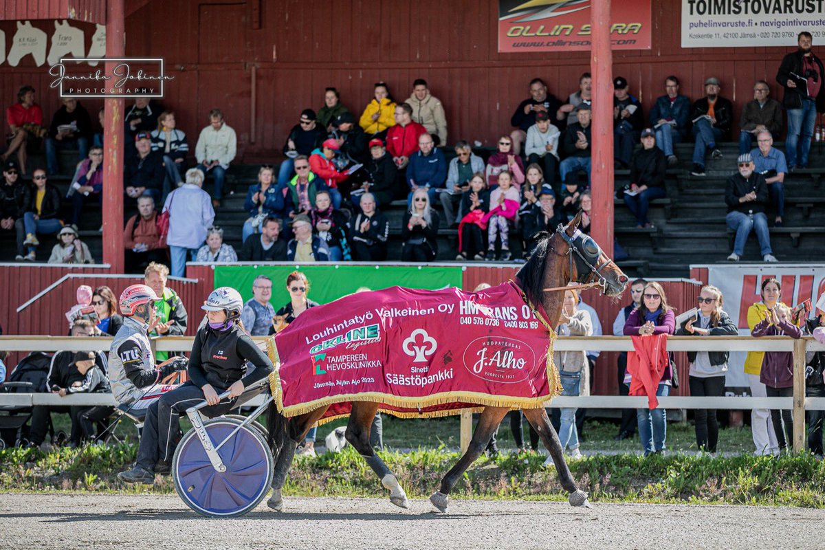 Viikonlopun päälähtöjen voittajat!❤️

🏆Global Winner
🏆Sheikki
🏆Lakan Leija
🏆Zemafori

#jämsänravit #kesäravit #ravit