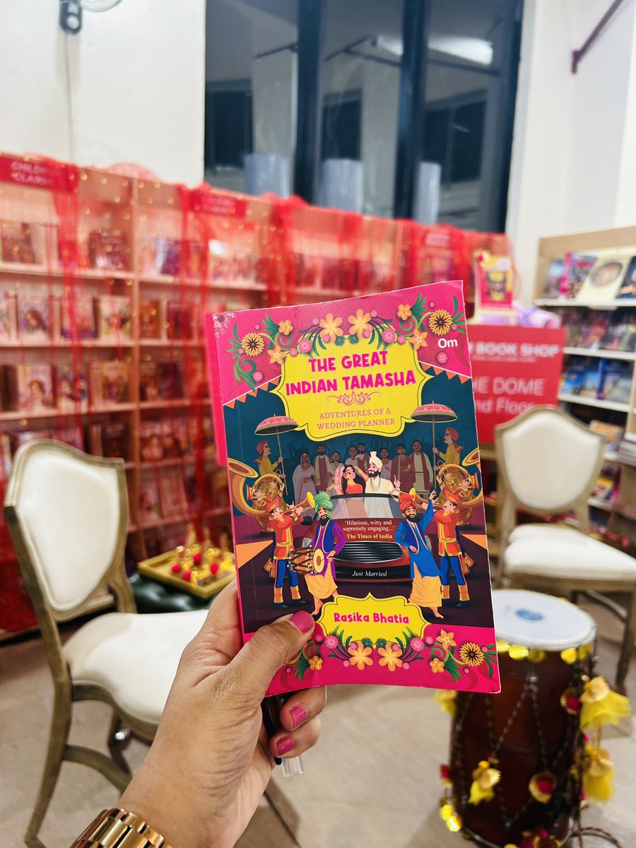 vandanach14's tweet photo. Review of the book #TheGreatIndianTamasha by Rasika Bhatia is up on my blog. Do give it a read https://t.co/5KhlAFat5y #books #bookreview #BookRecommendations #BookTwitter @ombooksdelhi @Ombookshops @VInfluencerss https://t.co/xjITOttYD2