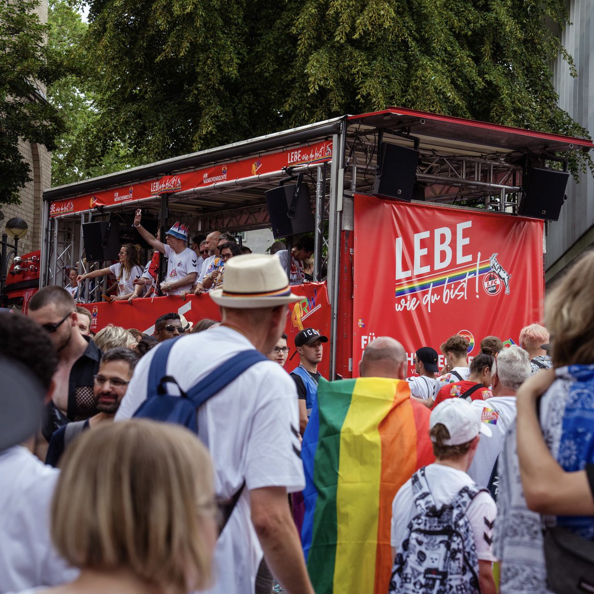 keemuelli's tweet photo. 🥹❤️ #CSDKöln https://t.co/BnGb0KqpOf
