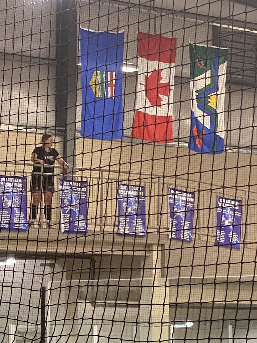 EdJessome's tweet photo. This girl and her fellow Silvertips are playing for Provincial Gold today in Westlock AB #GOTIPS #RMLL https://t.co/lpktyRFL6h