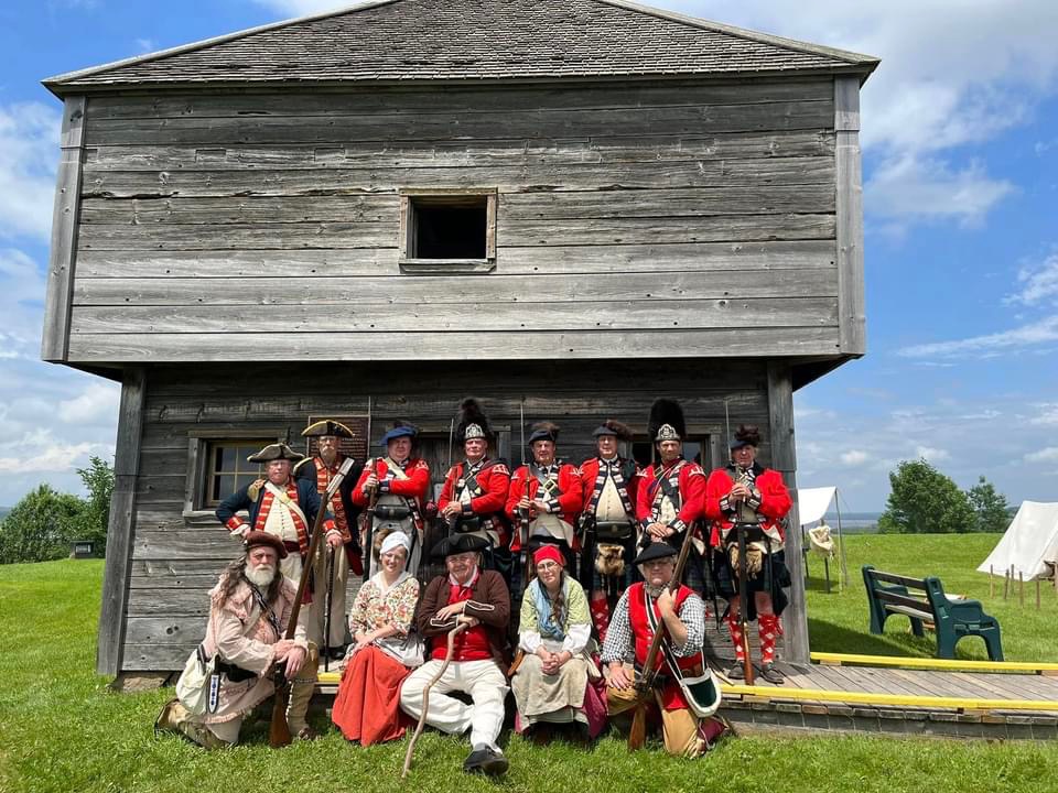 ParksCanada_NS's tweet photo. History came to life last weekend at #FortEdward NHS! The 84th Regiment of Foot 2nd Battalion treated visitors to an 18th-century military encampment. Many thanks to these re-enactors for sharing the sights, smells, and stories of this site’s past. 
📷: A. Hamilton, W. Thompson https://t.co/CEmYALXzGs