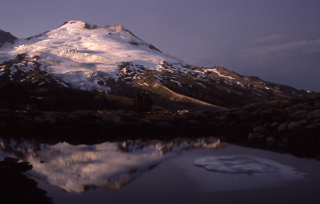 Have you ever wondered why anyone would choose to live near a volcano? Well, all my life I've lived near one another, and I love them all. Check them out in this post. nickichenwrites.com/wordpress/phil…