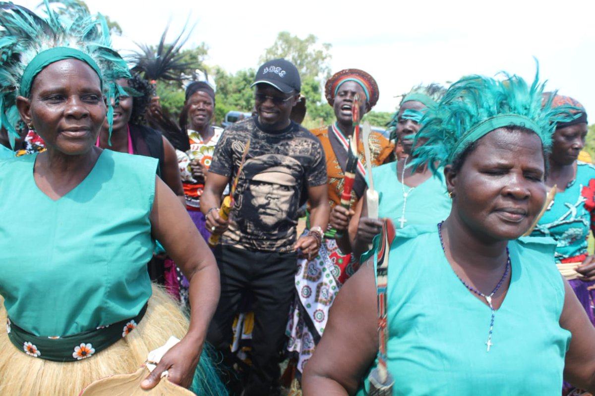 Thank you so much CS <a href="/AbabuNamwamba/">Amb Hon Ababu-Namwamba, EGH🇰🇪</a> for gracing Bunyala cultural ceremony and the launch of LUNYALA -ENGLISH Dictionary done by Prof. Fulbert Khassogo Namwamba and yours truly at Bunyala Culture and Heritage Centre .
#AbabuNaKazi
#TalantaHela
#WaziriNaUtamaduni