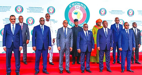 AL24Francais's tweet photo. Ouverture à Bissau de la #63e Conférence des chefs d’Etat et de gouvernement de la #CEDEAO
https://t.co/285uDvy5yh
#GuinéeBissau #CEDEAO #sommet https://t.co/hEJEAV4a59